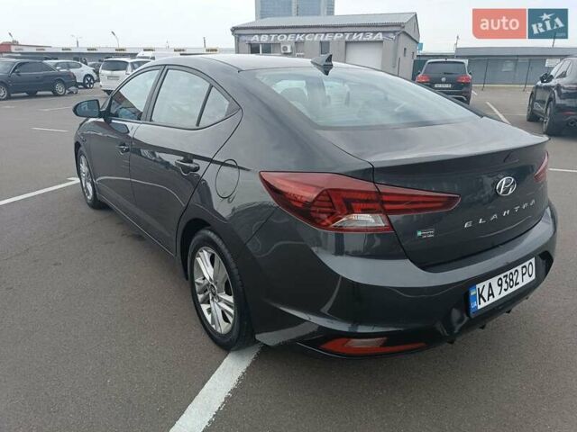 Хендай Элантра 2020 в Киеве на Automoto.ua Серый Хендай Элантра, объемом двигателя 2 л и пробегом 123 тыс. км за 12900 $, фото 2 на Automoto.ua