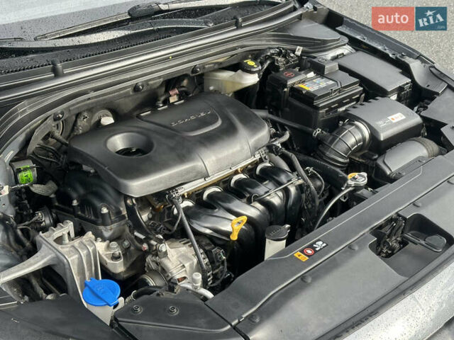 Хендай Элантра 2020 в Киеве на Automoto.ua Серый Хендай Элантра, объемом двигателя 1.59 л и пробегом 100 тыс. км за 13700 $, фото 30 на Automoto.ua