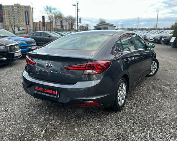 Сірий Хендай Елантра, об'ємом двигуна 2 л та пробігом 66 тис. км за 14900 $, фото 7 на Automoto.ua