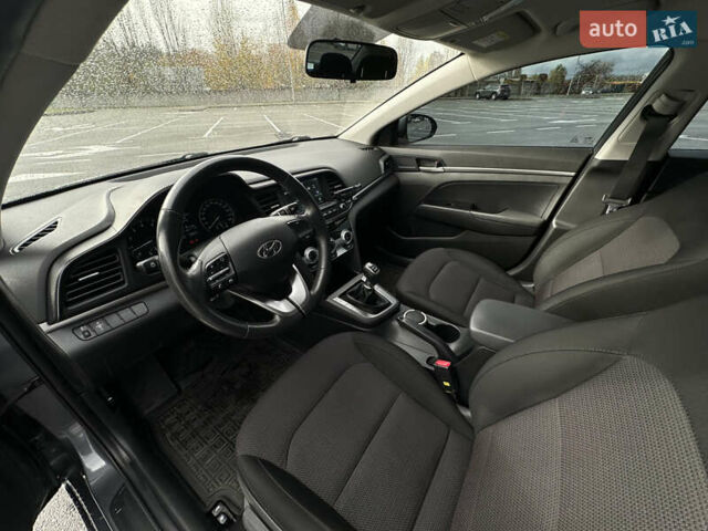 Хендай Элантра 2020 в Киеве на Automoto.ua Серый Хендай Элантра, объемом двигателя 1.59 л и пробегом 100 тыс. км за 13700 $, фото 18 на Automoto.ua