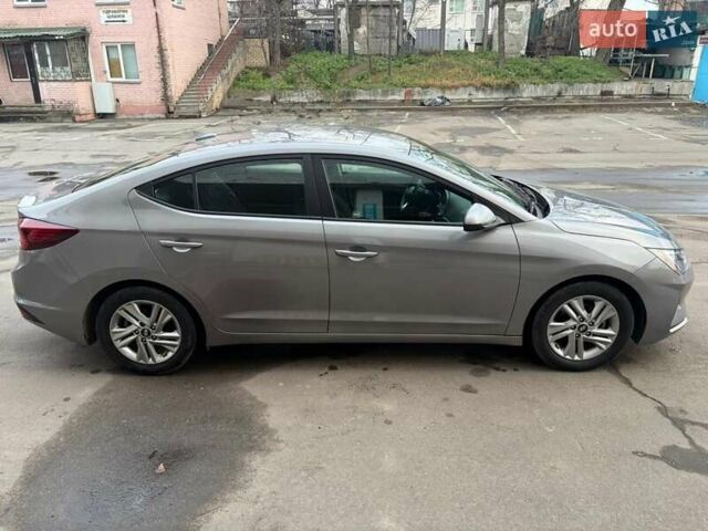 Сірий Хендай Елантра, об'ємом двигуна 2 л та пробігом 68 тис. км за 14900 $, фото 3 на Automoto.ua