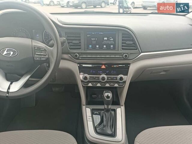 Хендай Элантра 2020 в Киеве на Automoto.ua Серый Хендай Элантра, объемом двигателя 2 л и пробегом 123 тыс. км за 12900 $, фото 6 на Automoto.ua