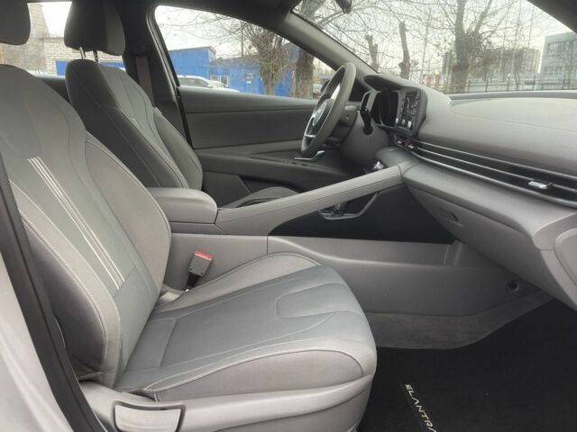 Сірий Хендай Елантра, об'ємом двигуна 2 л та пробігом 69 тис. км за 17900 $, фото 22 на Automoto.ua