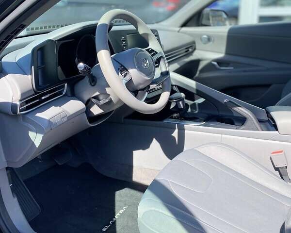 Серый Хендай Элантра, объемом двигателя 2 л и пробегом 70 тыс. км за 17699 $, фото 13 на Automoto.ua