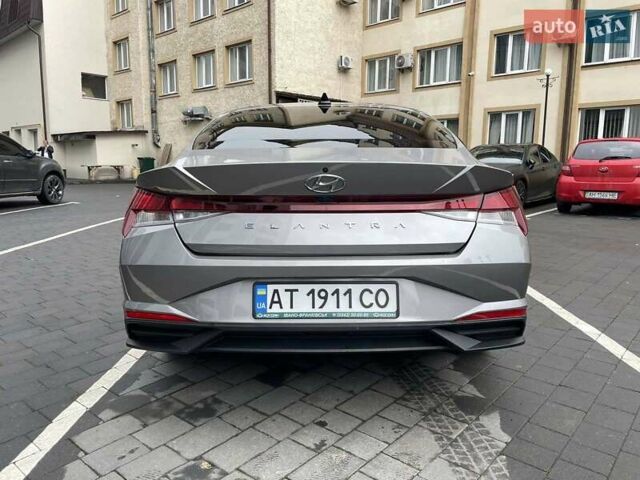 Серый Хендай Элантра, объемом двигателя 1.59 л и пробегом 45 тыс. км за 17800 $, фото 1 на Automoto.ua