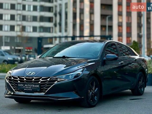 Серый Хендай Элантра, объемом двигателя 2 л и пробегом 118 тыс. км за 18800 $, фото 6 на Automoto.ua