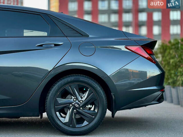 Серый Хендай Элантра, объемом двигателя 2 л и пробегом 118 тыс. км за 18800 $, фото 13 на Automoto.ua