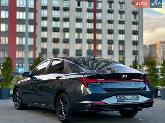 Серый Хендай Элантра, объемом двигателя 2 л и пробегом 118 тыс. км за 18800 $, фото 9 на Automoto.ua