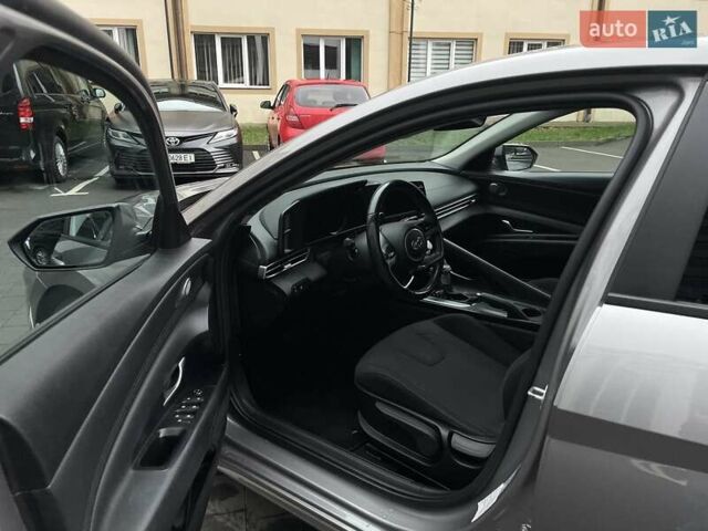 Серый Хендай Элантра, объемом двигателя 1.59 л и пробегом 45 тыс. км за 17800 $, фото 6 на Automoto.ua