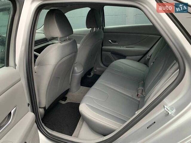 Серый Хендай Элантра, объемом двигателя 2 л и пробегом 69 тыс. км за 17900 $, фото 14 на Automoto.ua