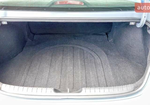 Серый Хендай Элантра, объемом двигателя 2 л и пробегом 68 тыс. км за 19970 $, фото 13 на Automoto.ua