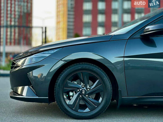 Серый Хендай Элантра, объемом двигателя 2 л и пробегом 118 тыс. км за 18800 $, фото 12 на Automoto.ua