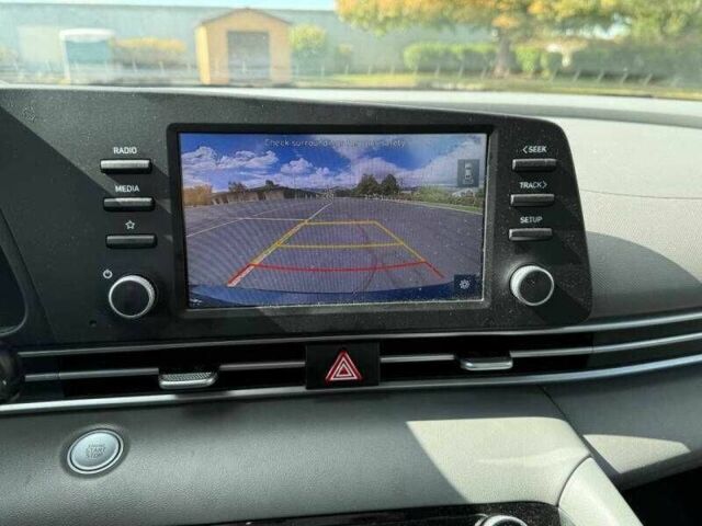 Хендай Элантра 2021 в Тернополе на Automoto.ua Серый Хендай Элантра, объемом двигателя 2 л и пробегом 34 тыс. км за 4300 $, фото 5 на Automoto.ua