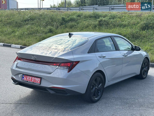 Серый Хендай Элантра, объемом двигателя 2 л и пробегом 52 тыс. км за 17900 $, фото 6 на Automoto.ua