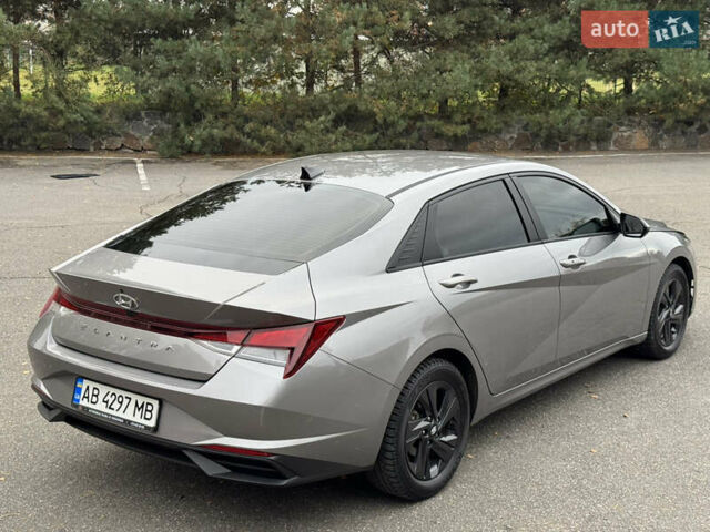 Сірий Хендай Елантра, об'ємом двигуна 2 л та пробігом 135 тис. км за 16700 $, фото 7 на Automoto.ua