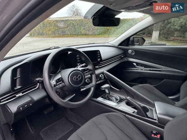 Сірий Хендай Елантра, об'ємом двигуна 2 л та пробігом 135 тис. км за 16700 $, фото 16 на Automoto.ua