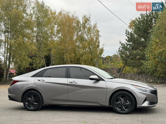 Серый Хендай Элантра, объемом двигателя 2 л и пробегом 135 тыс. км за 17200 $, фото 8 на Automoto.ua