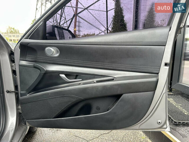 Сірий Хендай Елантра, об'ємом двигуна 1.59 л та пробігом 63 тис. км за 15600 $, фото 24 на Automoto.ua