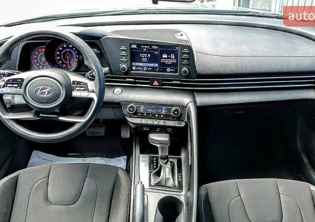 Серый Хендай Элантра, объемом двигателя 2 л и пробегом 68 тыс. км за 19970 $, фото 8 на Automoto.ua