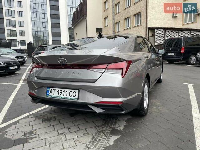 Серый Хендай Элантра, объемом двигателя 1.59 л и пробегом 45 тыс. км за 17800 $, фото 2 на Automoto.ua