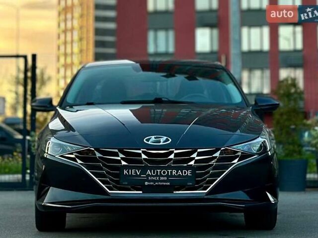 Серый Хендай Элантра, объемом двигателя 2 л и пробегом 118 тыс. км за 18800 $, фото 2 на Automoto.ua