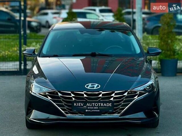 Серый Хендай Элантра, объемом двигателя 2 л и пробегом 118 тыс. км за 18800 $, фото 3 на Automoto.ua