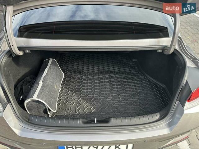 Сірий Хендай Елантра, об'ємом двигуна 1.59 л та пробігом 57 тис. км за 19500 $, фото 14 на Automoto.ua