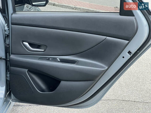 Серый Хендай Элантра, объемом двигателя 1.58 л и пробегом 65 тыс. км за 18999 $, фото 51 на Automoto.ua