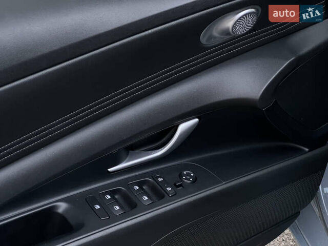 Серый Хендай Элантра, объемом двигателя 1.58 л и пробегом 65 тыс. км за 18999 $, фото 35 на Automoto.ua