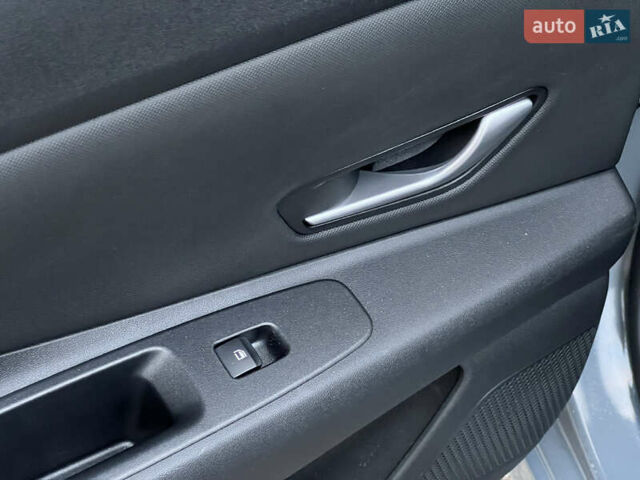 Серый Хендай Элантра, объемом двигателя 1.58 л и пробегом 65 тыс. км за 18999 $, фото 49 на Automoto.ua