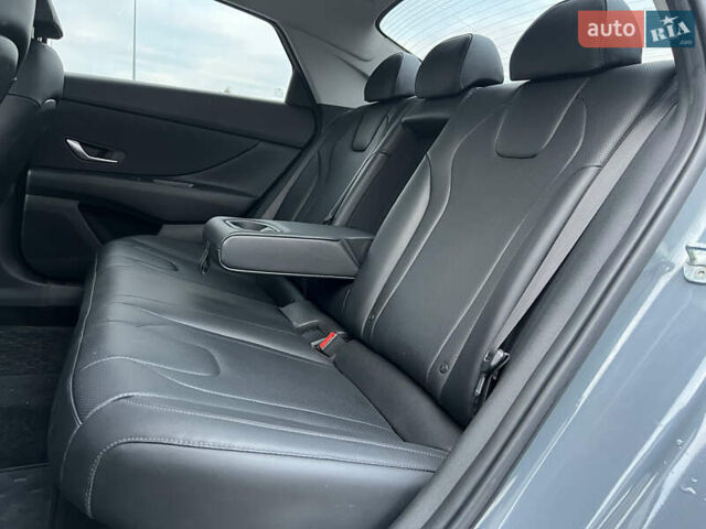 Серый Хендай Элантра, объемом двигателя 1.58 л и пробегом 65 тыс. км за 18999 $, фото 50 на Automoto.ua