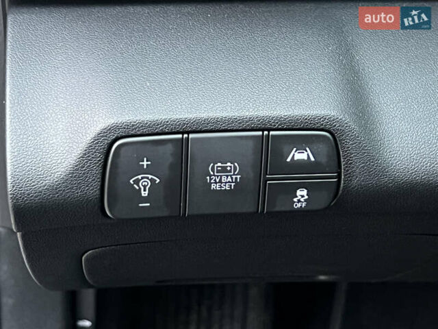 Серый Хендай Элантра, объемом двигателя 1.58 л и пробегом 65 тыс. км за 18999 $, фото 38 на Automoto.ua