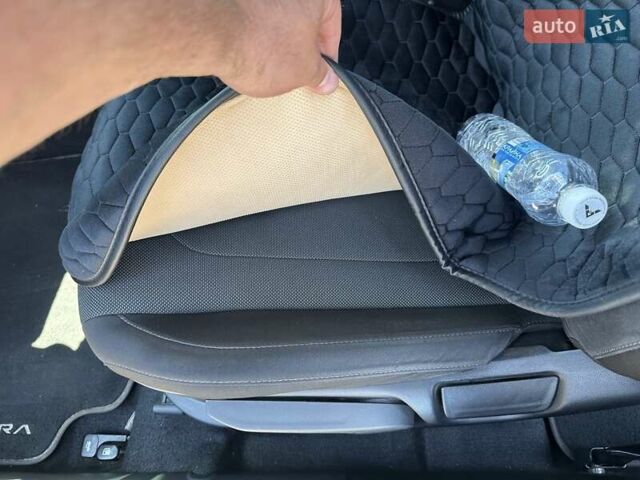 Сірий Хендай Елантра, об'ємом двигуна 1.59 л та пробігом 53 тис. км за 20000 $, фото 11 на Automoto.ua