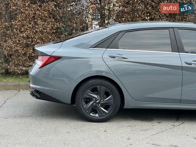 Серый Хендай Элантра, объемом двигателя 1.58 л и пробегом 65 тыс. км за 18999 $, фото 11 на Automoto.ua