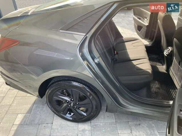 Серый Хендай Элантра, объемом двигателя 1.59 л и пробегом 87 тыс. км за 20000 $, фото 9 на Automoto.ua