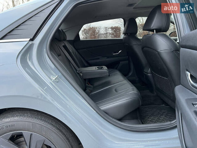 Серый Хендай Элантра, объемом двигателя 1.58 л и пробегом 65 тыс. км за 18999 $, фото 53 на Automoto.ua