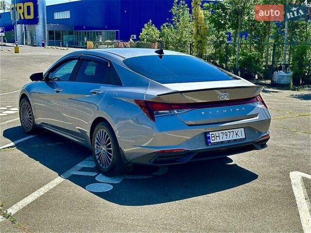 Сірий Хендай Елантра, об'ємом двигуна 1.59 л та пробігом 53 тис. км за 20000 $, фото 3 на Automoto.ua