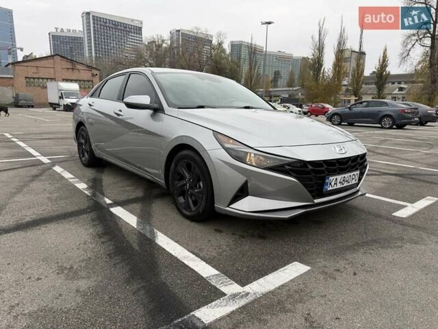 Сірий Хендай Елантра, об'ємом двигуна 2 л та пробігом 120 тис. км за 14900 $, фото 4 на Automoto.ua