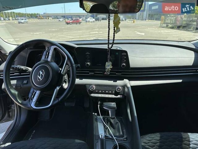 Сірий Хендай Елантра, об'ємом двигуна 1.59 л та пробігом 53 тис. км за 20000 $, фото 12 на Automoto.ua