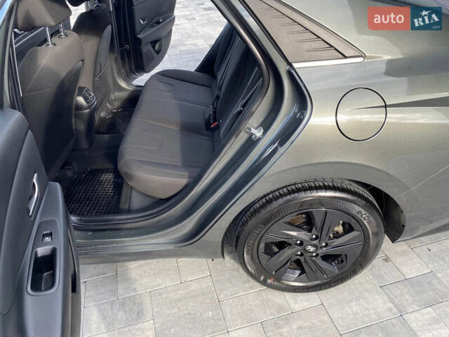 Серый Хендай Элантра, объемом двигателя 1.59 л и пробегом 87 тыс. км за 20000 $, фото 10 на Automoto.ua
