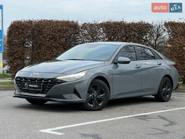 Серый Хендай Элантра, объемом двигателя 1.58 л и пробегом 65 тыс. км за 18999 $, фото 9 на Automoto.ua