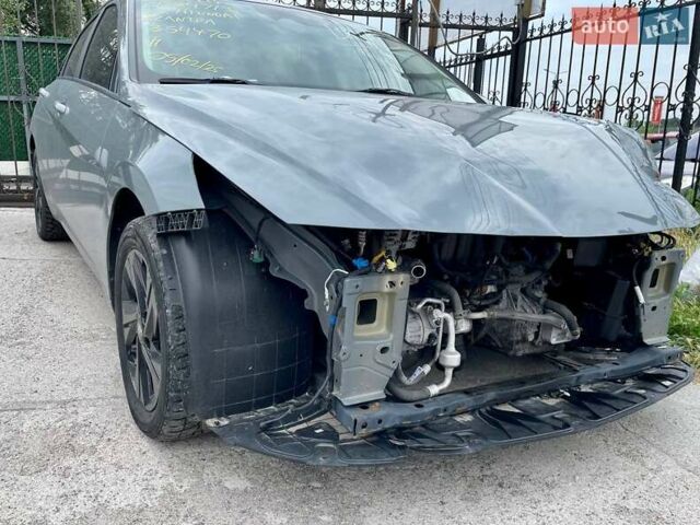 Серый Хендай Элантра, объемом двигателя 2 л и пробегом 83 тыс. км за 7800 $, фото 1 на Automoto.ua