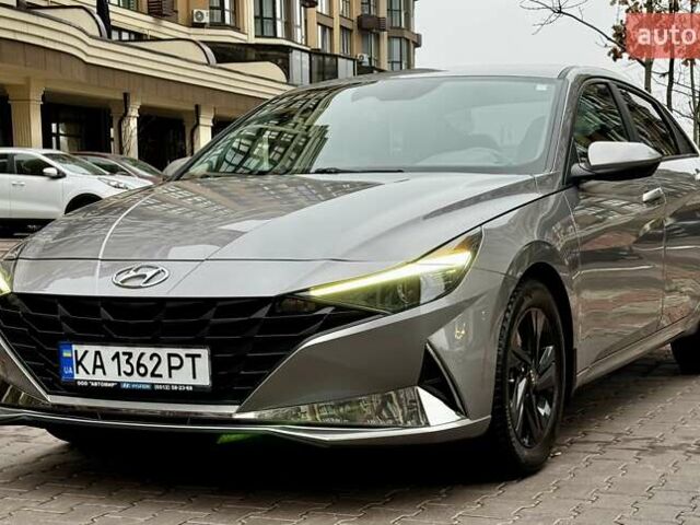 Серый Хендай Элантра, объемом двигателя 2 л и пробегом 30 тыс. км за 18999 $, фото 4 на Automoto.ua