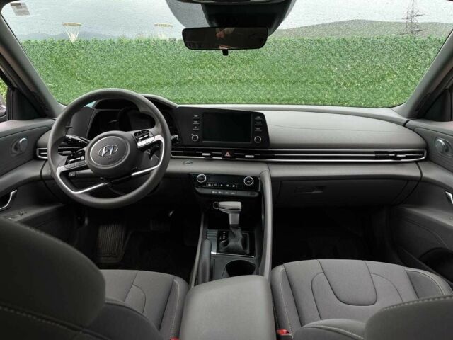Хендай Элантра 2023 в Киеве на Automoto.ua Серый Хендай Элантра, объемом двигателя 2 л и пробегом 31 тыс. км за 14500 $, фото 11 на Automoto.ua