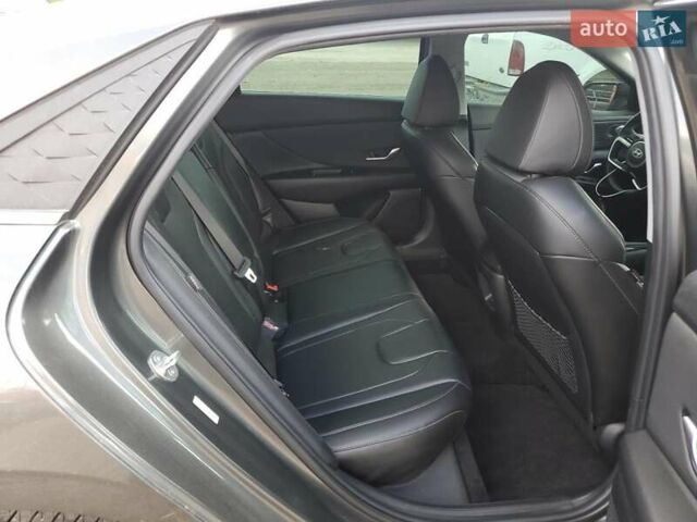 Серый Хендай Элантра, объемом двигателя 2 л и пробегом 74 тыс. км за 6500 $, фото 9 на Automoto.ua