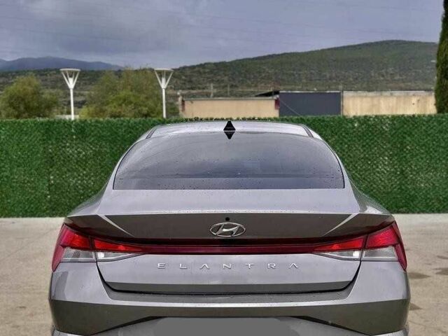 Хендай Элантра 2023 в Киеве на Automoto.ua Серый Хендай Элантра, объемом двигателя 2 л и пробегом 31 тыс. км за 14500 $, фото 6 на Automoto.ua