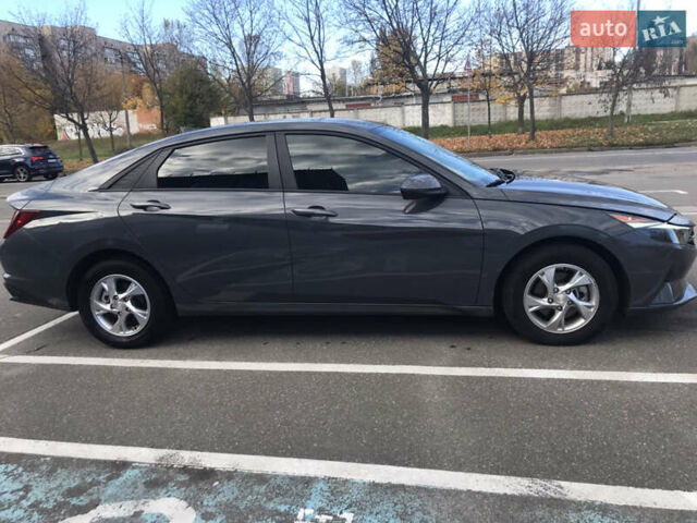 Хендай Элантра 2023 в Киеве на Automoto.ua Серый Хендай Элантра, объемом двигателя 2 л и пробегом 40 тыс. км за 16500 $, фото 17 на Automoto.ua