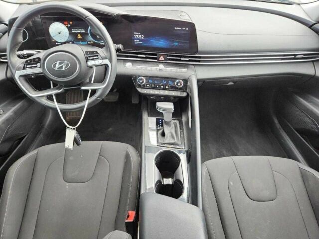 Серый Хендай Элантра, объемом двигателя 2 л и пробегом 45 тыс. км за 3600 $, фото 7 на Automoto.ua