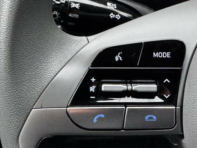 Серый Хендай Элантра, объемом двигателя 2 л и пробегом 30 тыс. км за 18999 $, фото 78 на Automoto.ua