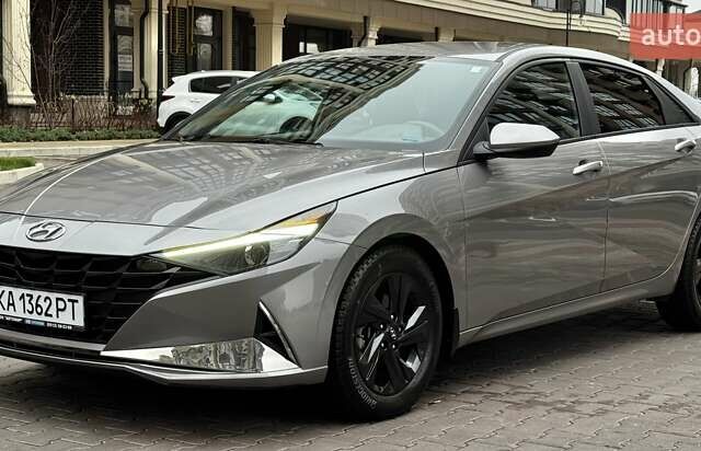 Серый Хендай Элантра, объемом двигателя 2 л и пробегом 30 тыс. км за 18999 $, фото 10 на Automoto.ua